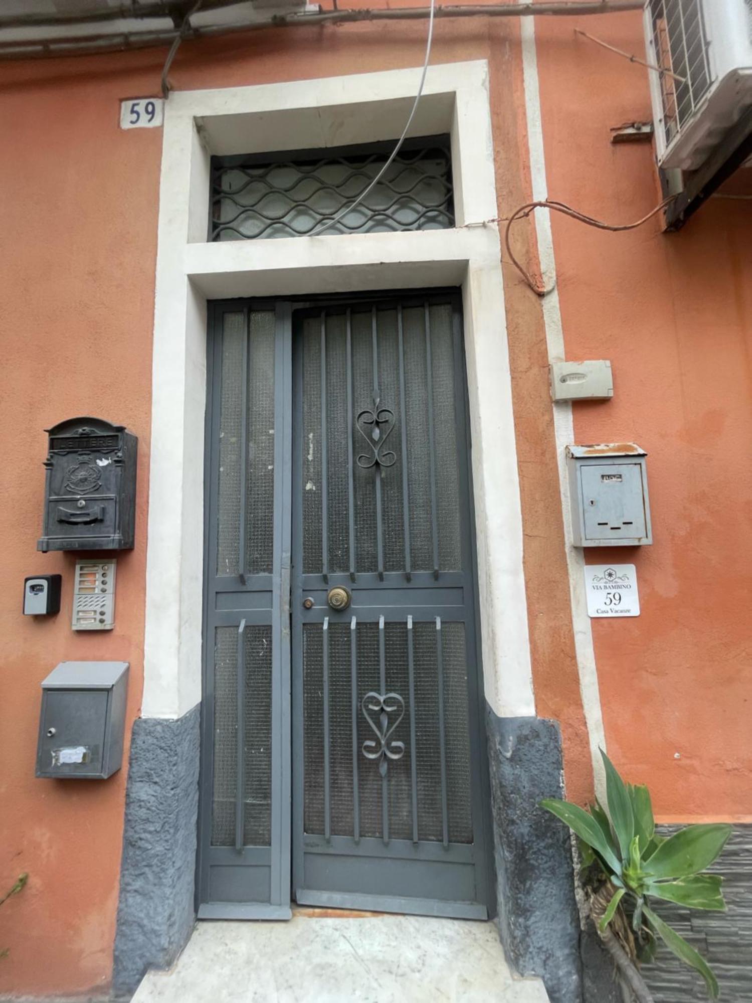 Via Bambino 59 *